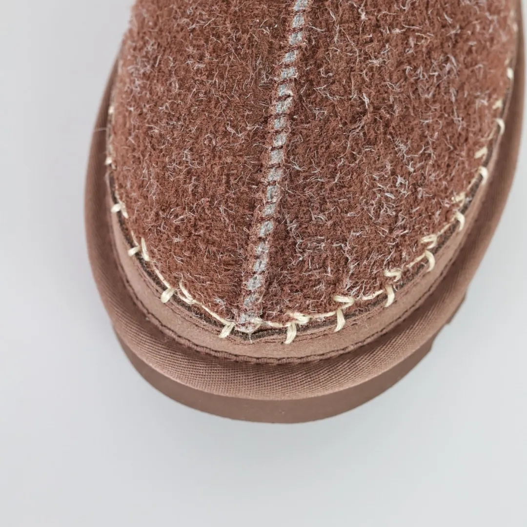 Copywriting price 💰580 The core recommendation is good price. The platform’s foreign trade is exclusively for UGG UGG women’s snow boots 1171444. Produced by the ten-year-old brand shoemaking factory production line. Pay attention to every detail. Longfeng A-grade genuine sheep fur is integrated. It is built in full compliance with the ZP process. Size: 35 36 37 38 39 40